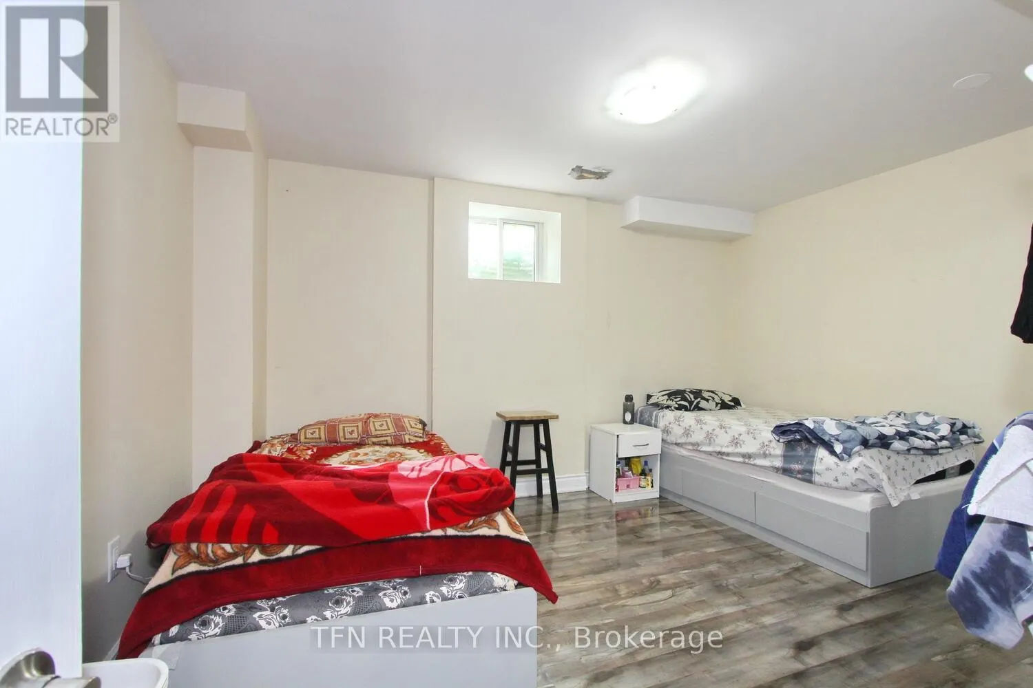 1 BEACON HILL DRIVE