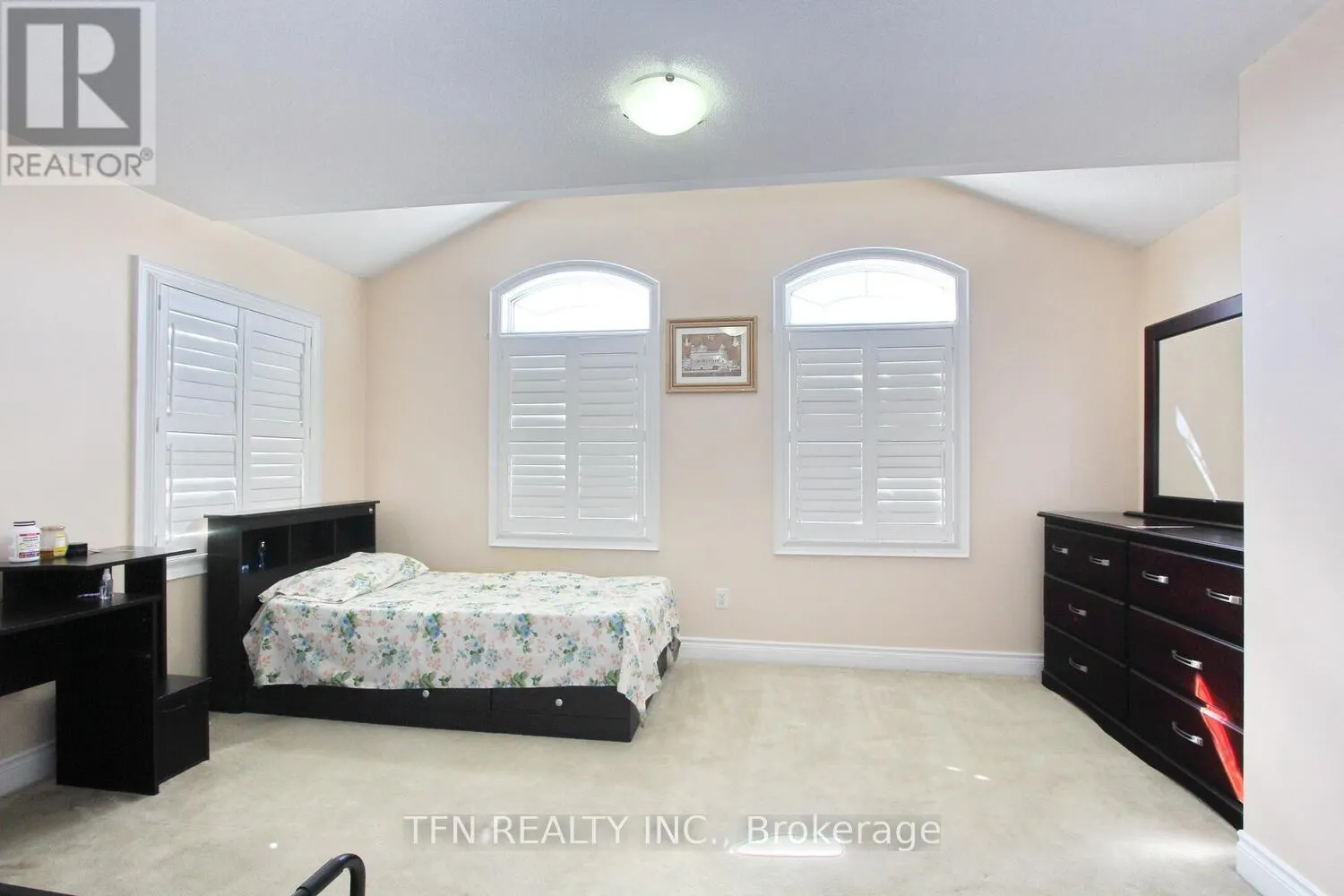 1 BEACON HILL DRIVE