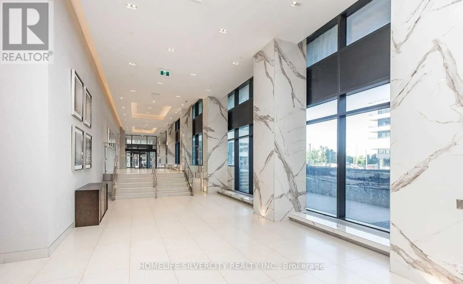 20 SHORE BREEZE DRIVE
