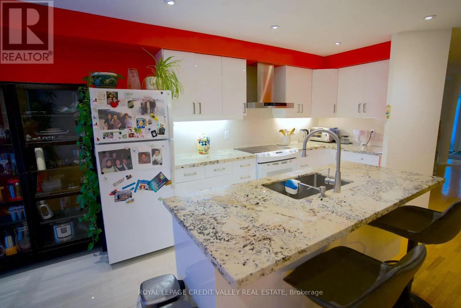 464 DALMUIR MEWS