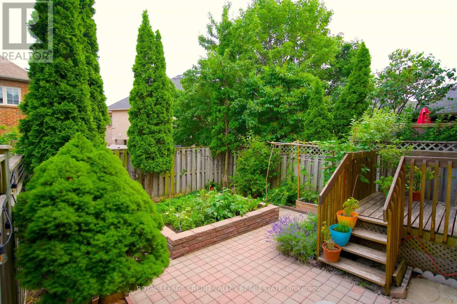 464 DALMUIR MEWS