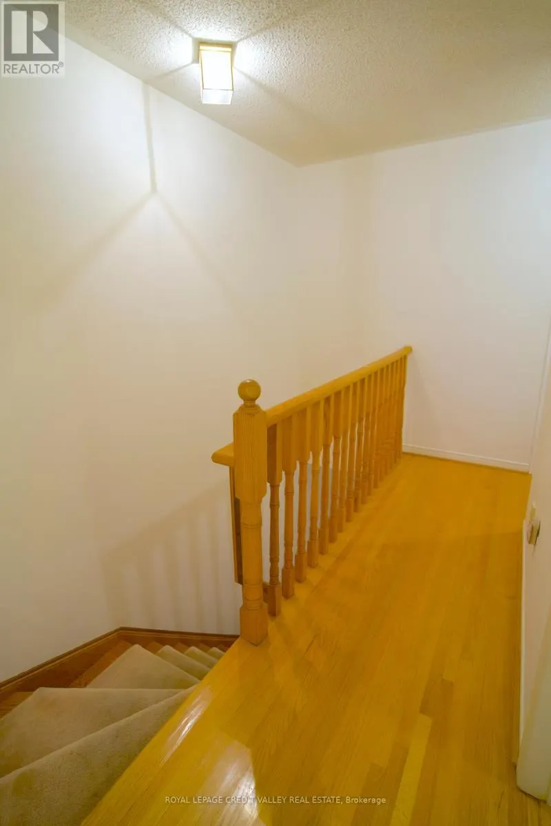 464 DALMUIR MEWS