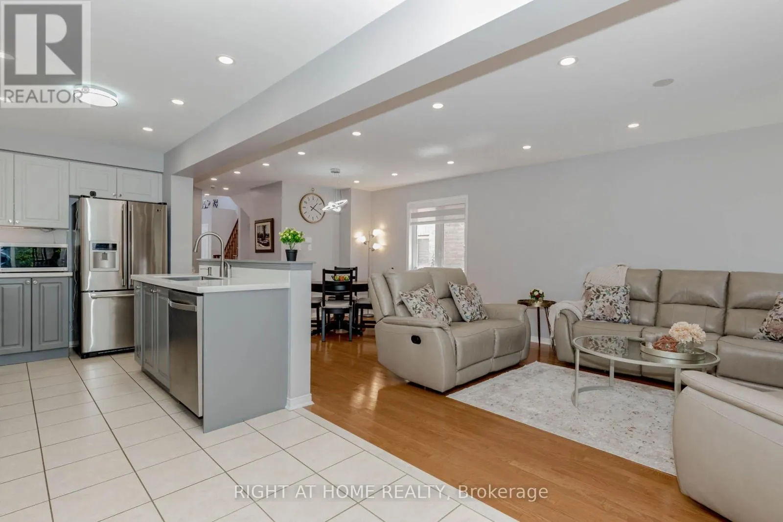 807 GLEESON ROAD