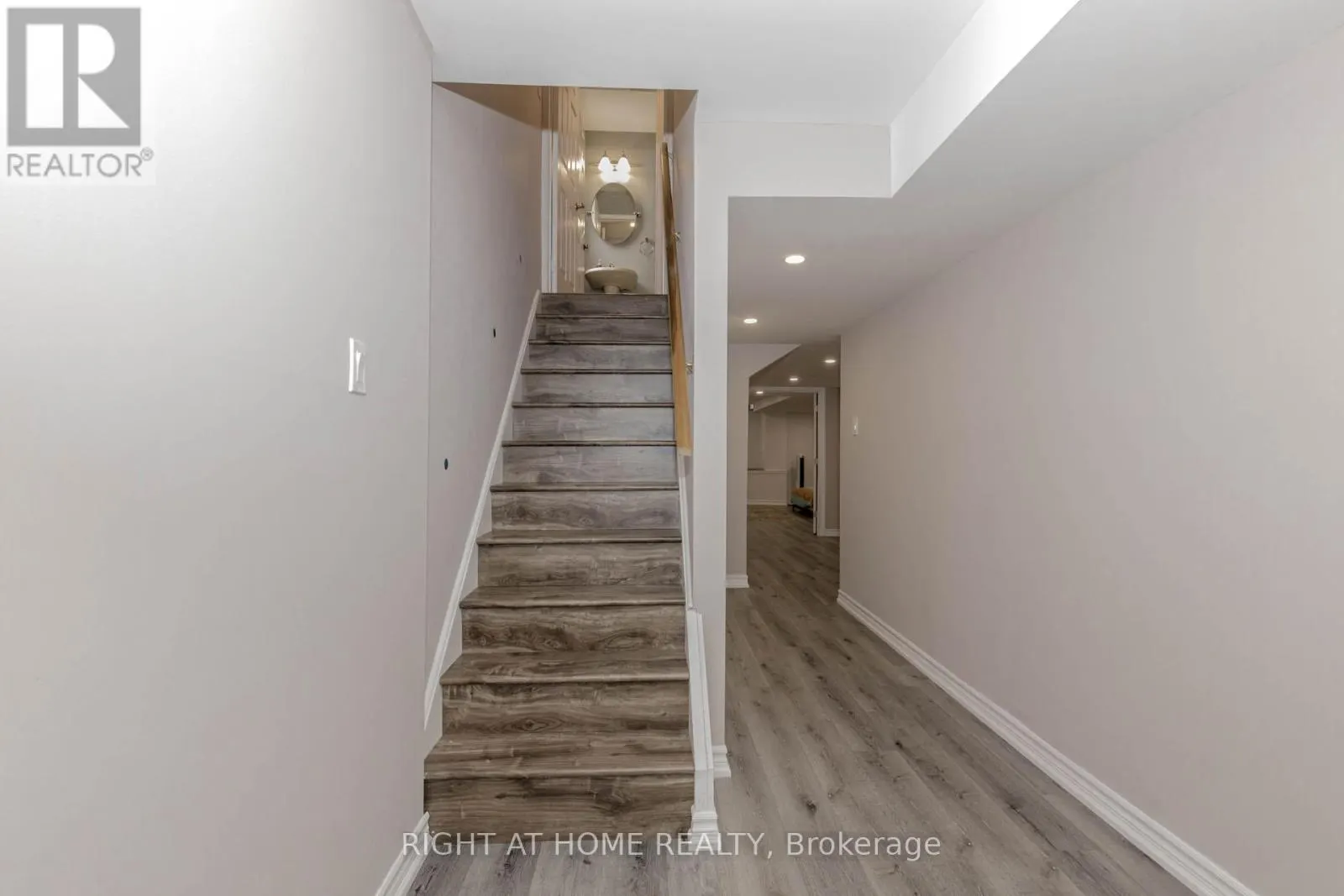 807 GLEESON ROAD