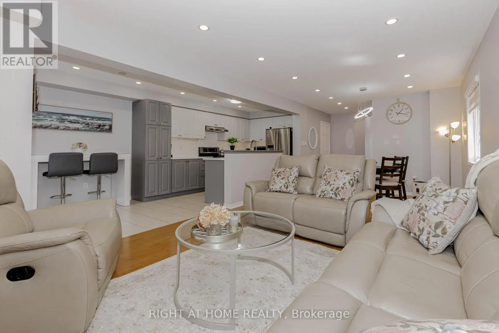 807 GLEESON ROAD