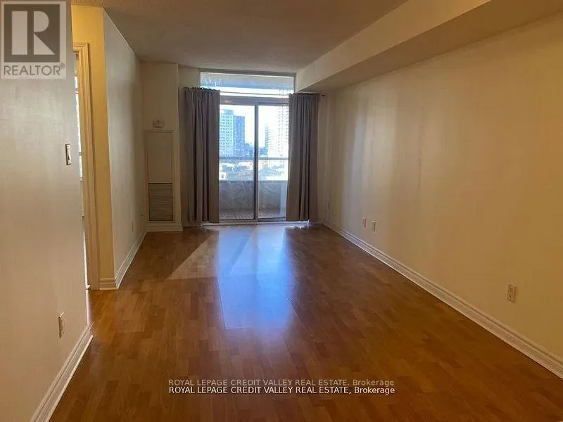 1204 - 3880 DUKE OF YORK BOULEVARD