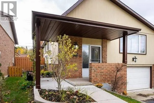 2947 SAINT MALO CIRCLE