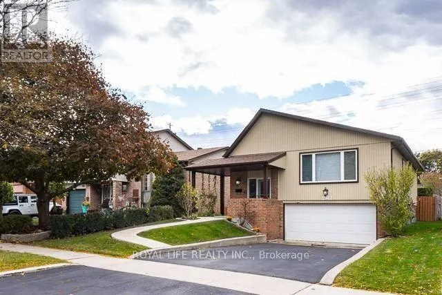 2947 SAINT MALO CIRCLE