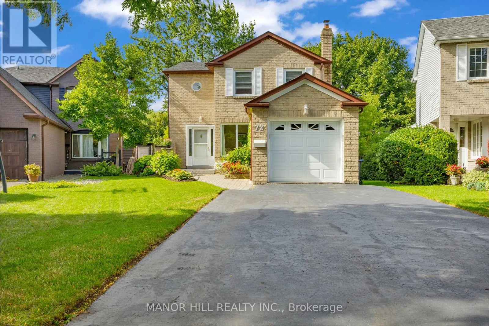 72 LACEWOOD CRESCENT