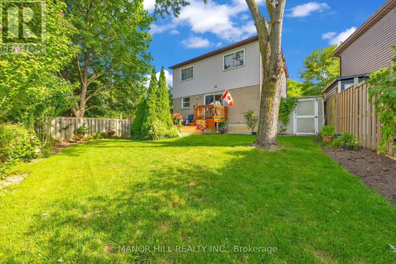 72 LACEWOOD CRESCENT