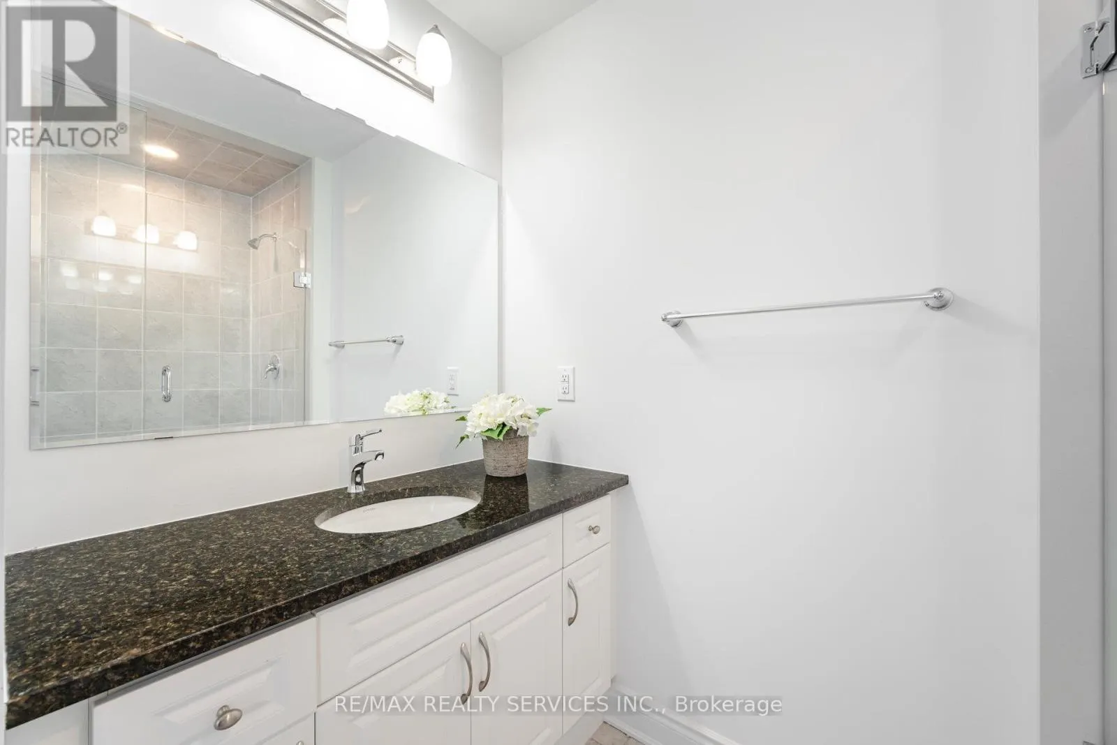 5184 VIOLA DESMOND DRIVE