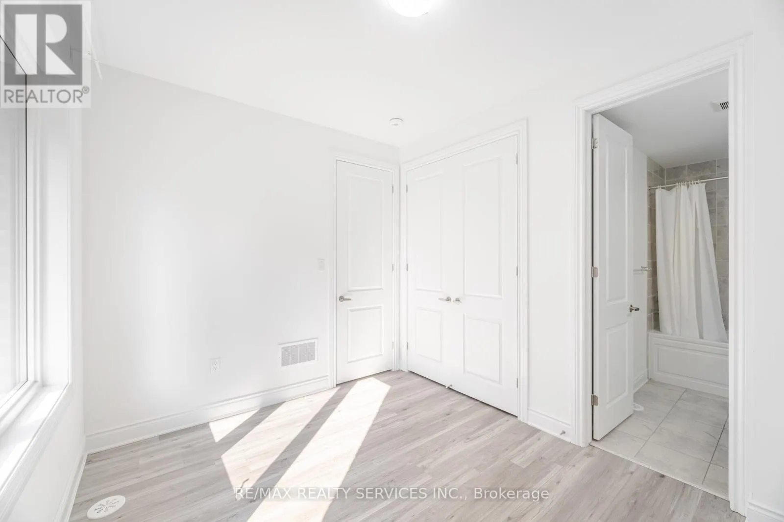 5184 VIOLA DESMOND DRIVE
