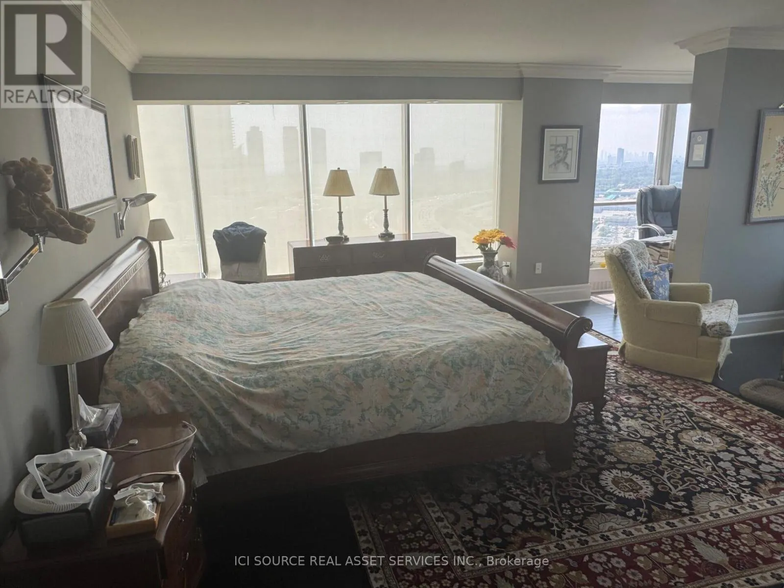 2703 - 2045 LAKE SHORE BOULEVARD W