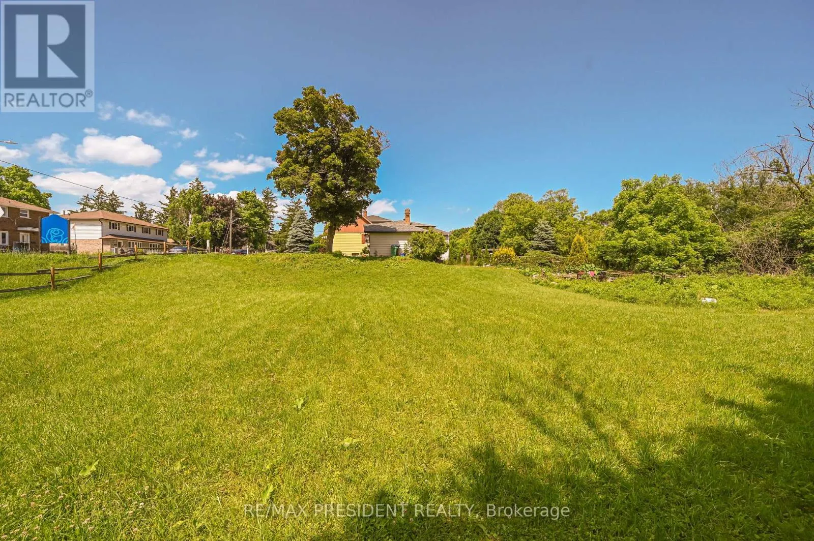 61 ROYCE AVENUE