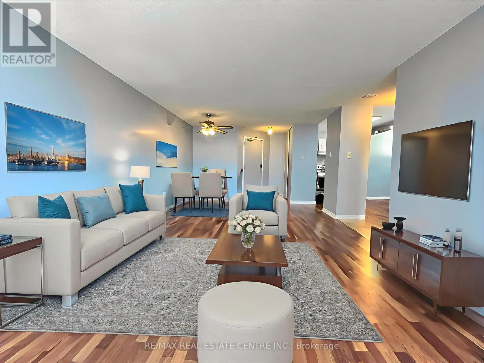 PH5 - 25 TRAILWOOD DRIVE