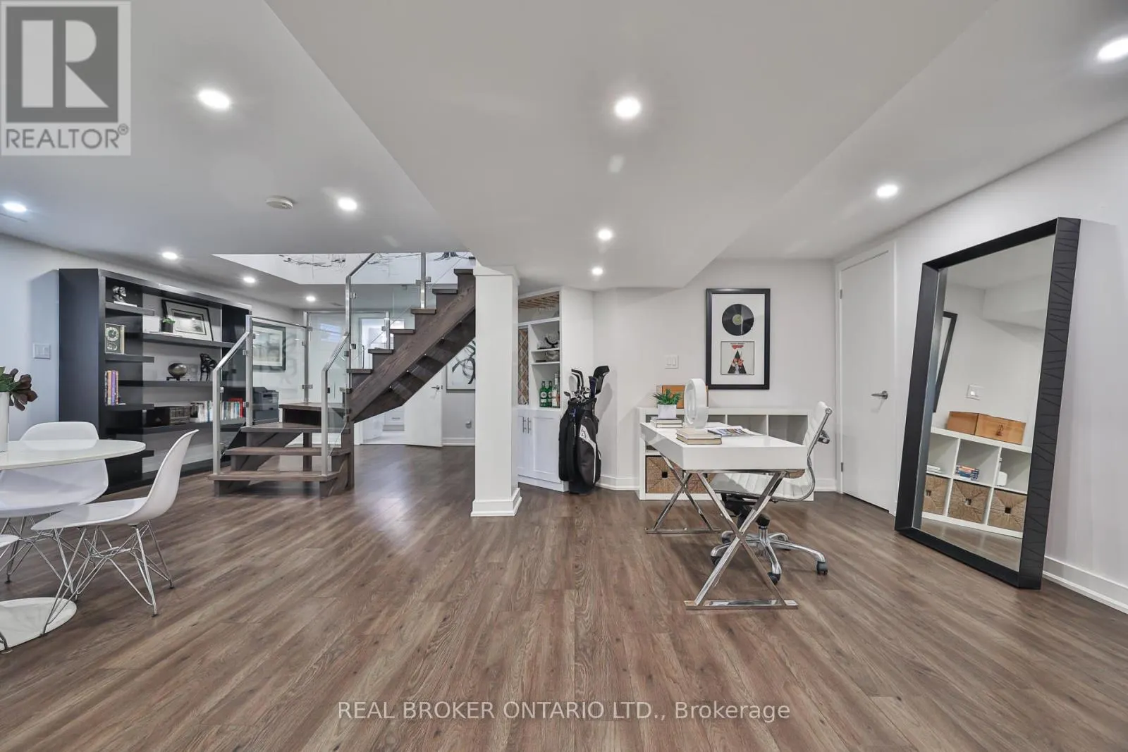 2054 REBECCA STREET