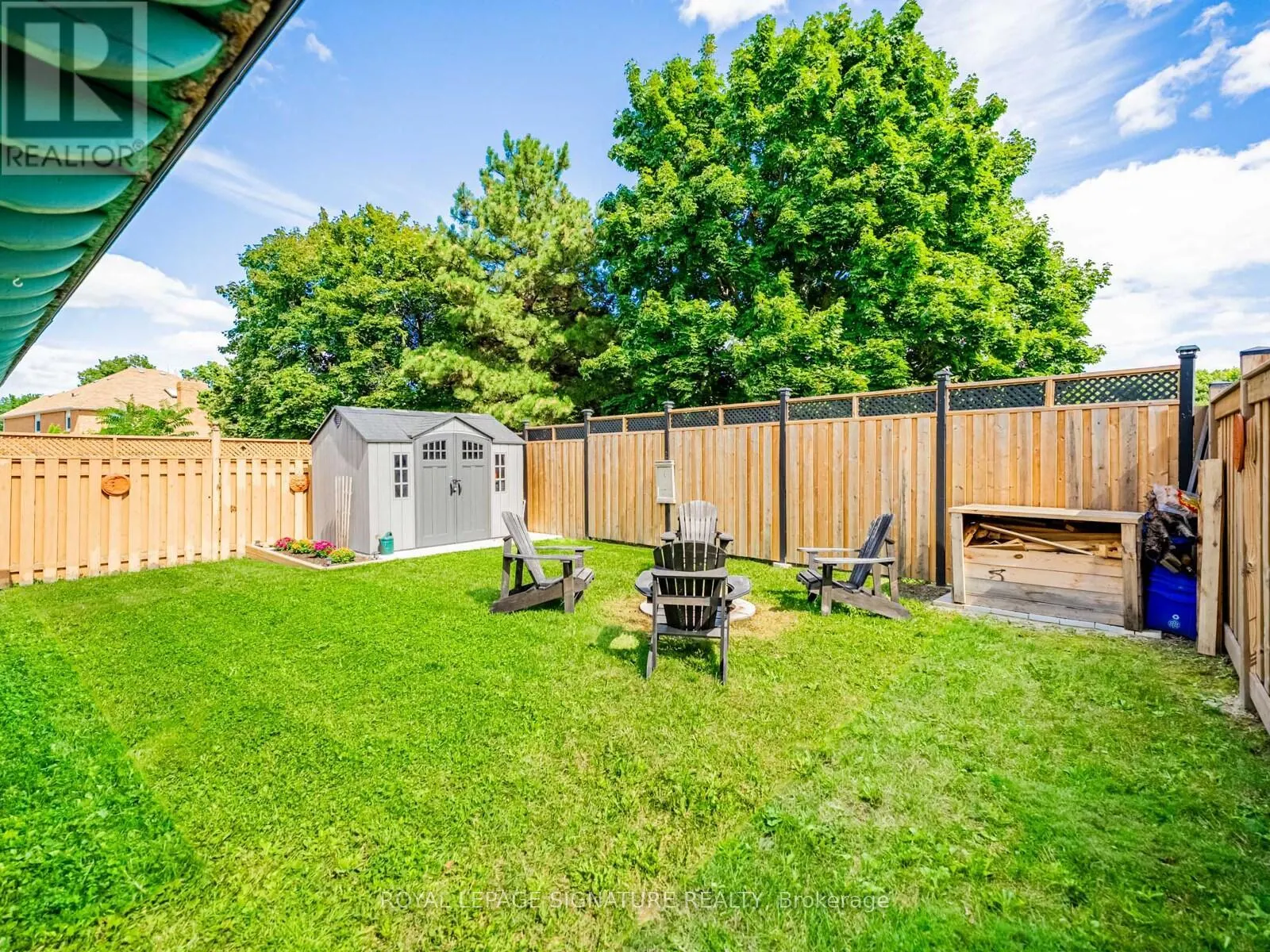 5245 CHAMPLAIN TRAIL