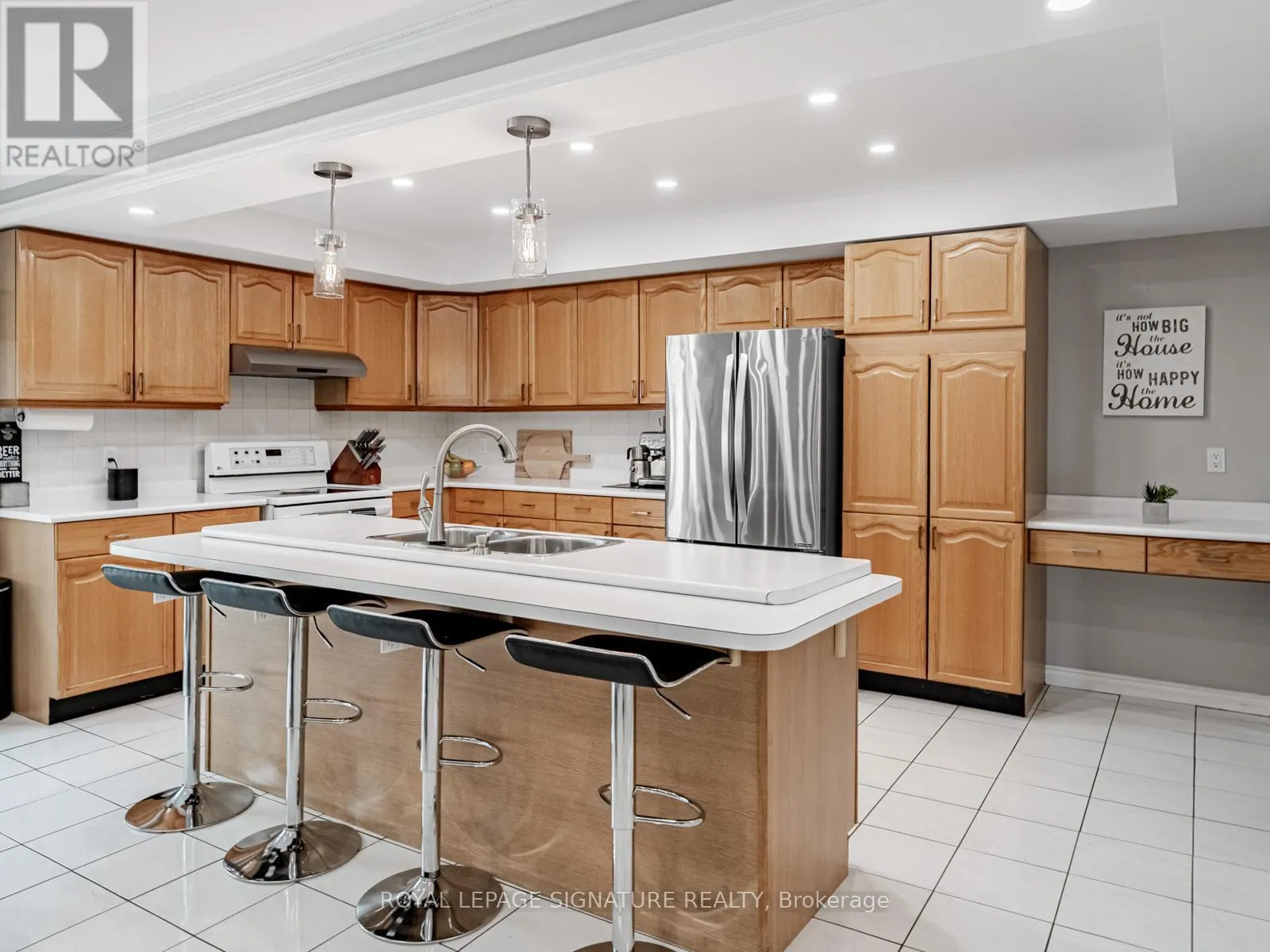 5245 CHAMPLAIN TRAIL