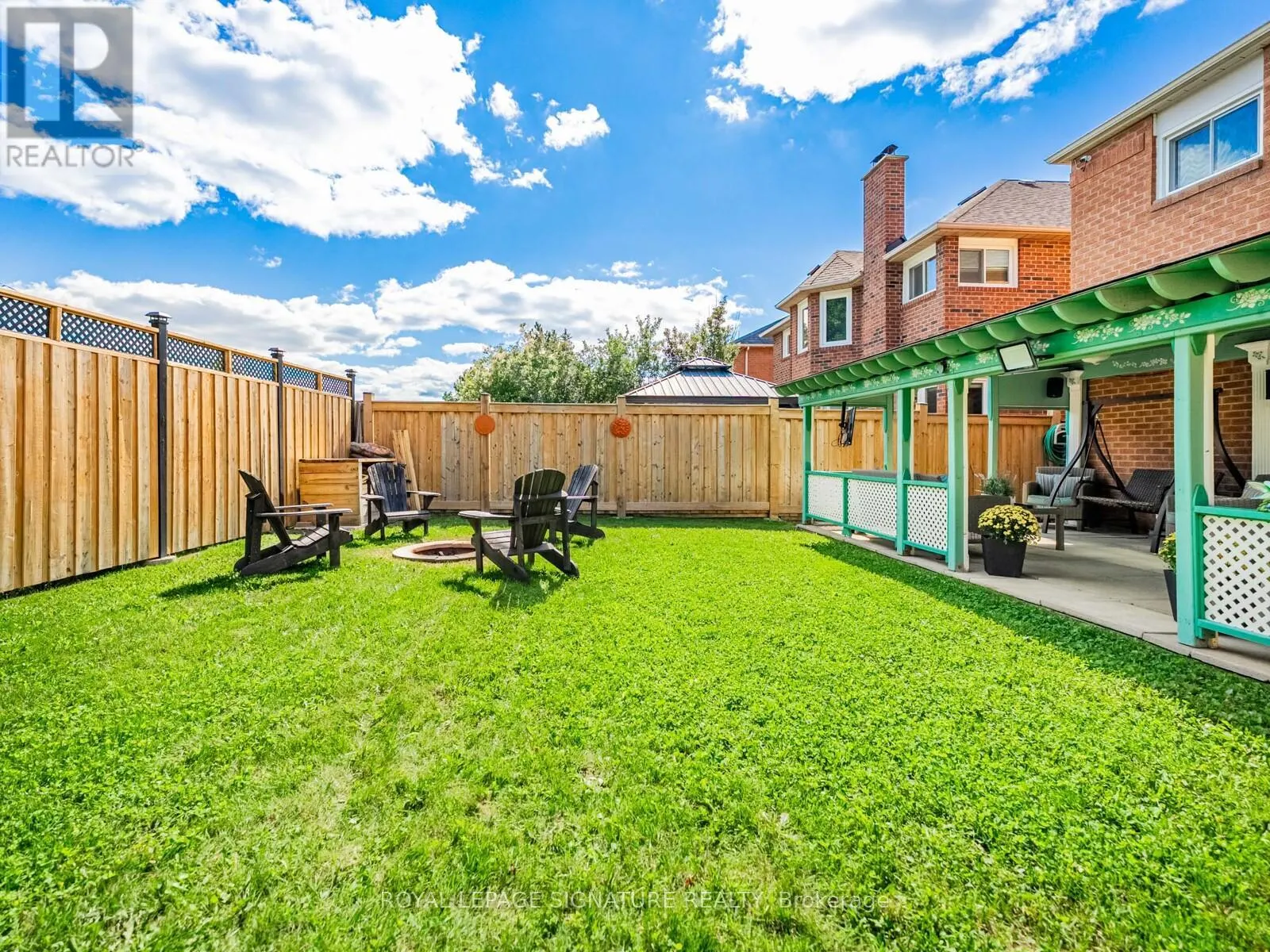 5245 CHAMPLAIN TRAIL