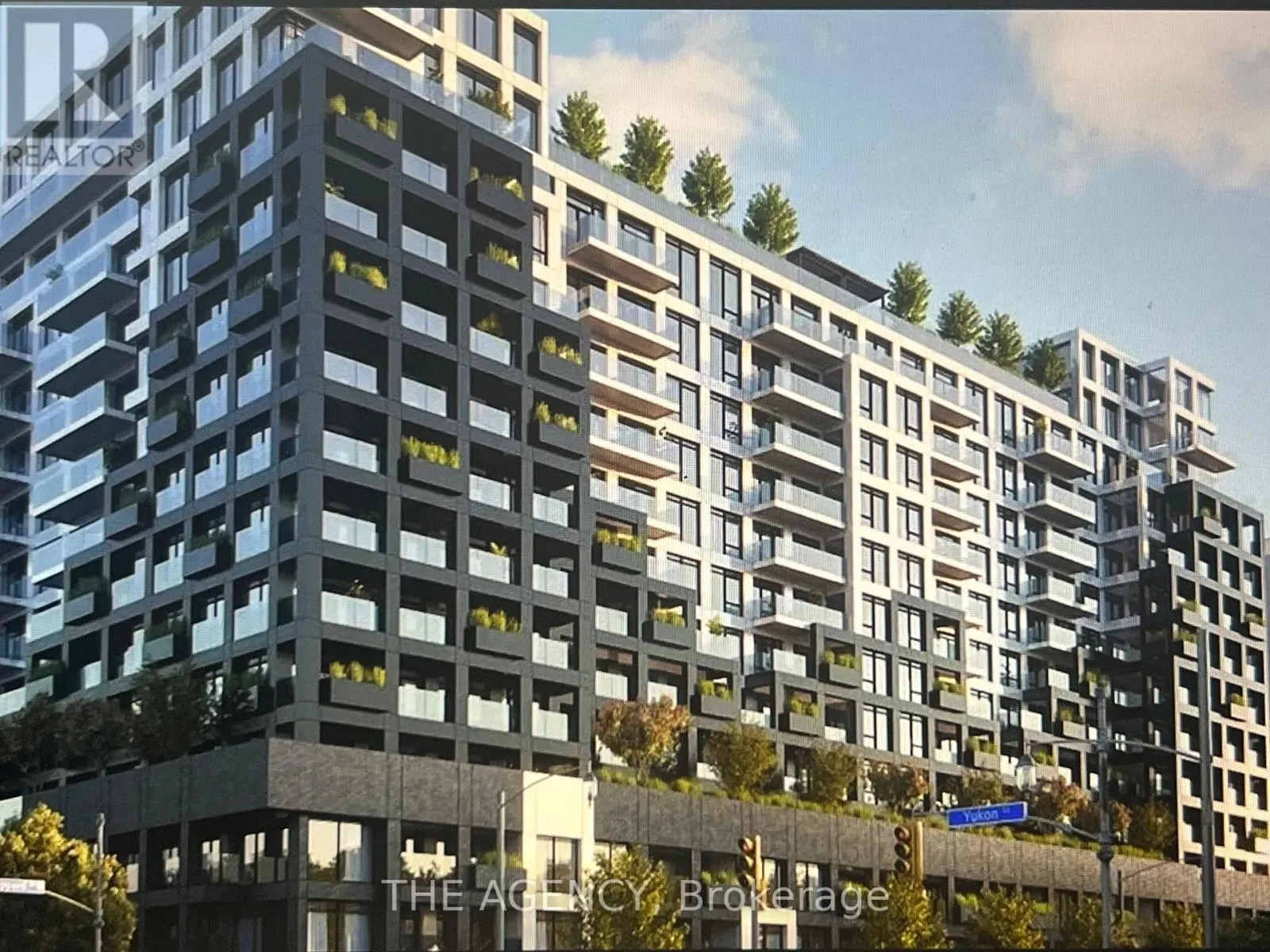 215 - 1100 SHEPPARD AVENUE W