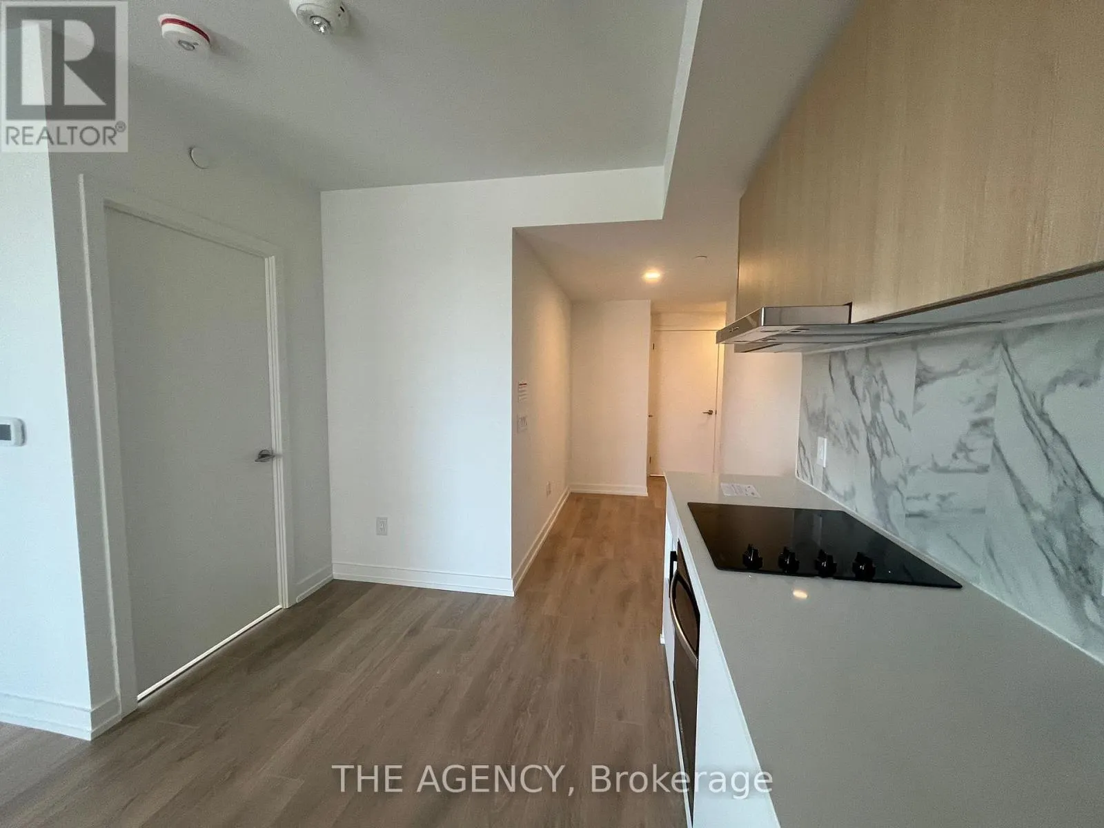 215 - 1100 SHEPPARD AVENUE W