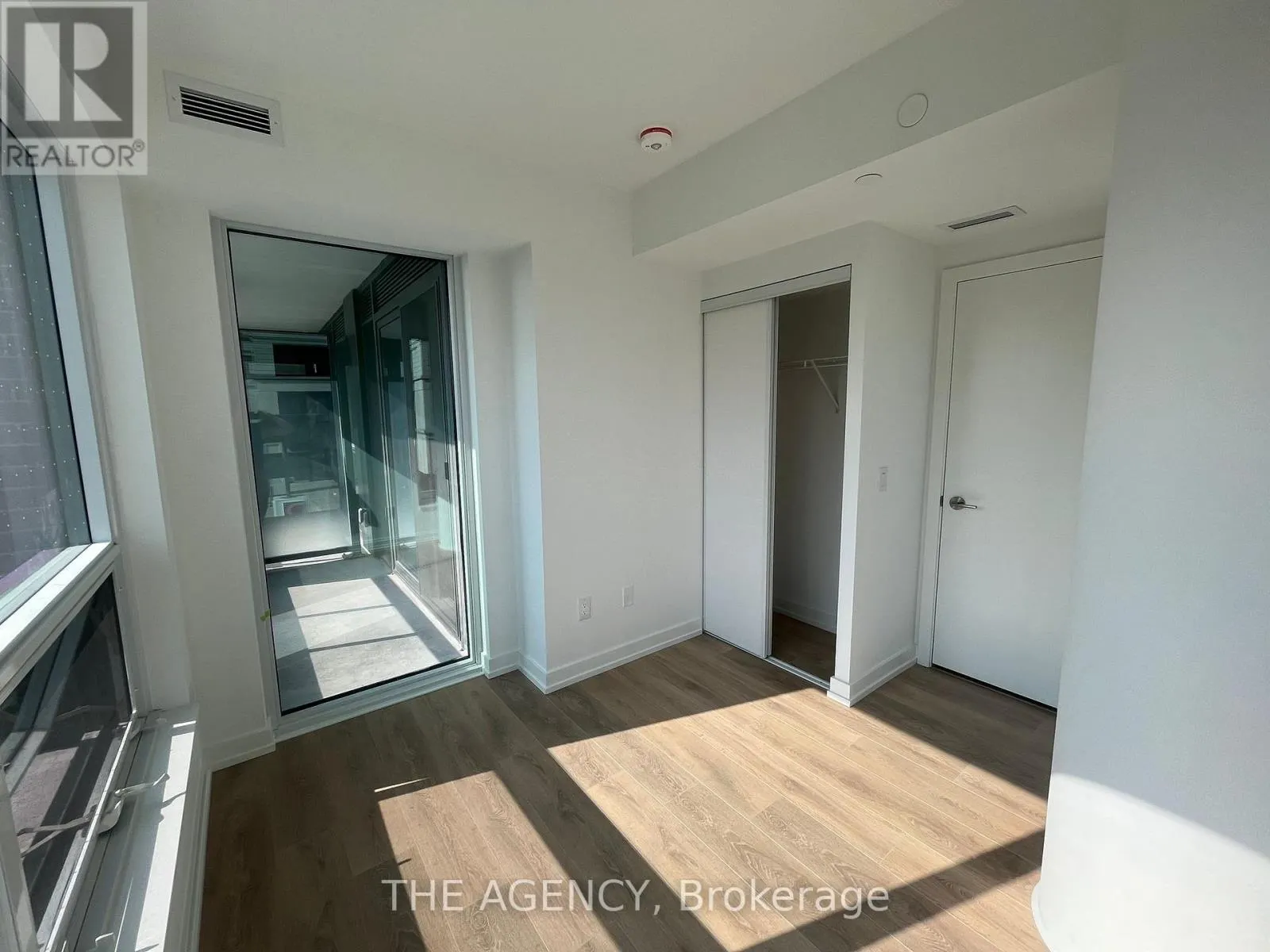 215 - 1100 SHEPPARD AVENUE W
