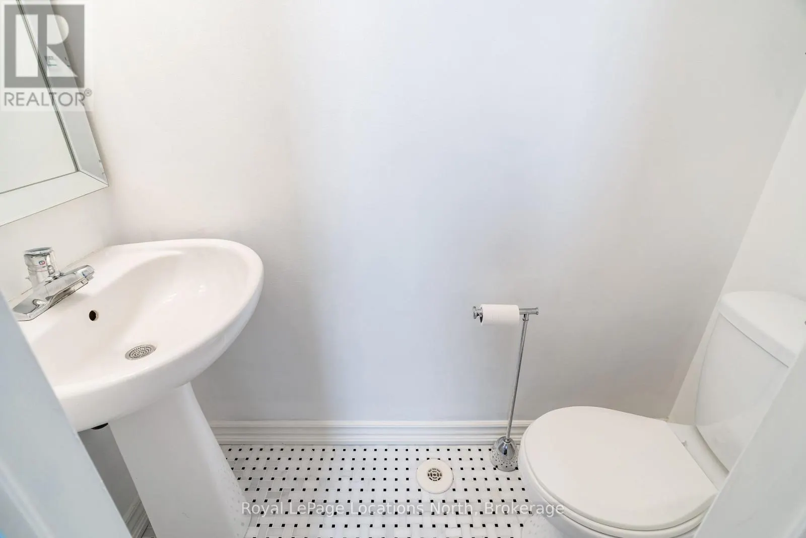 111 - 50 STRATHAVEN DRIVE, #111