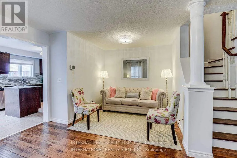 4881 CAPRI CRESCENT