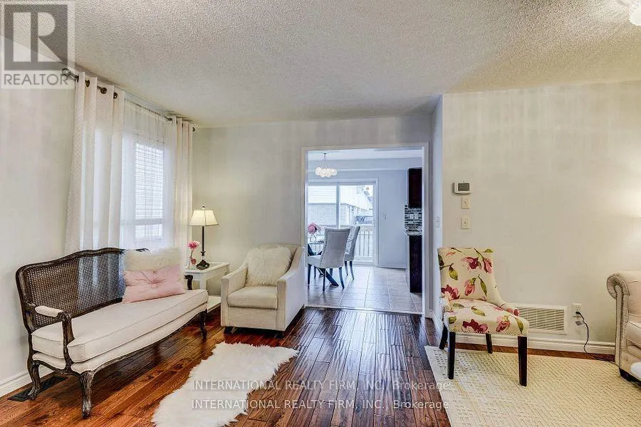 4881 CAPRI CRESCENT