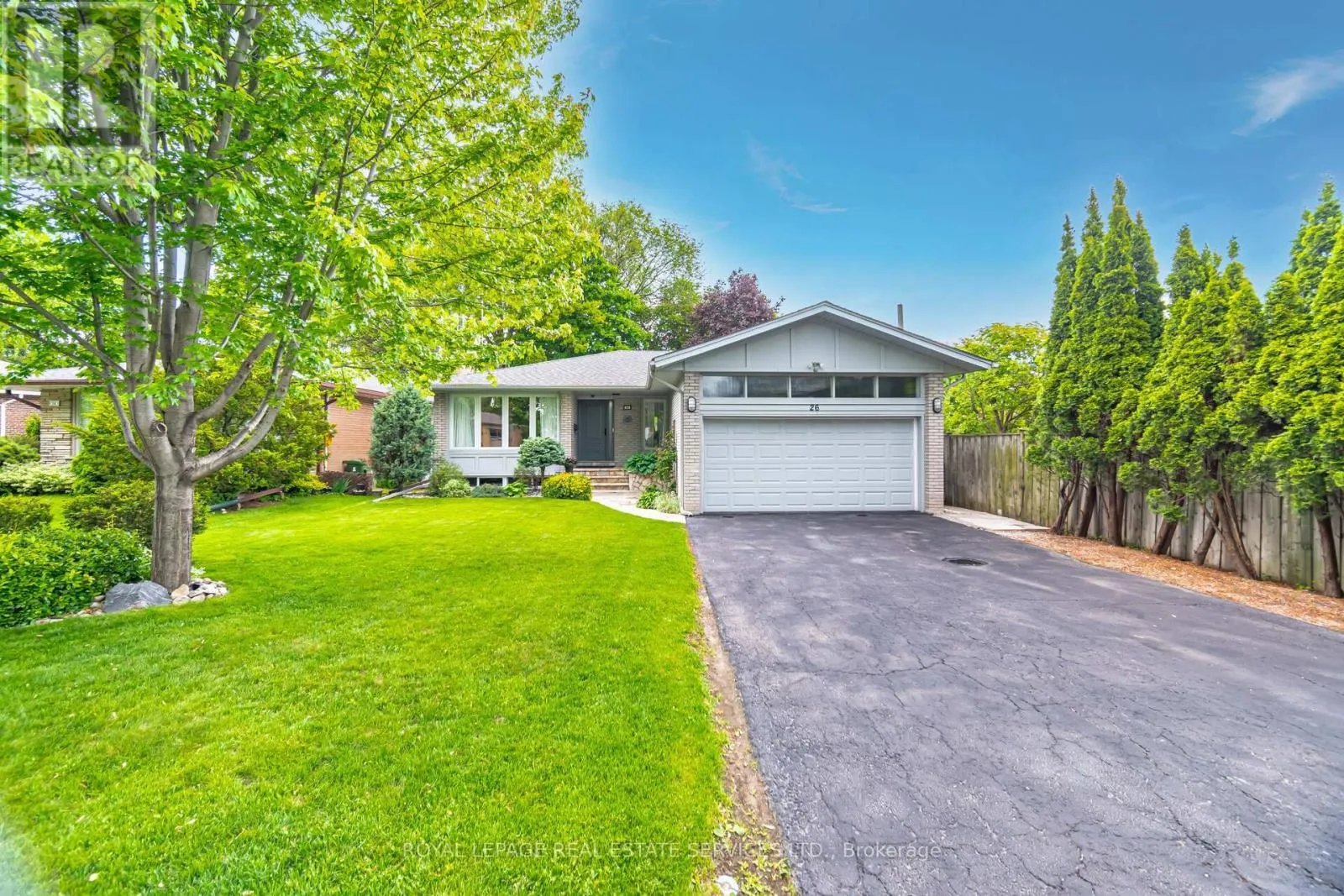 26 ALANMEADE CRESCENT