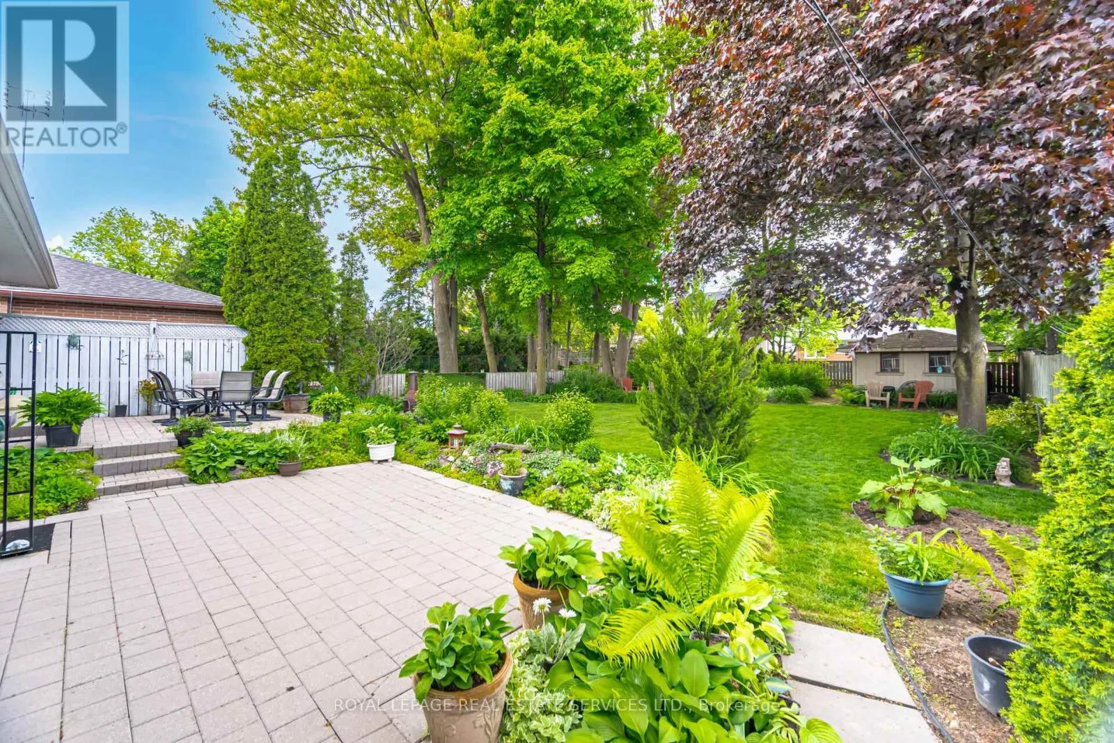 26 ALANMEADE CRESCENT