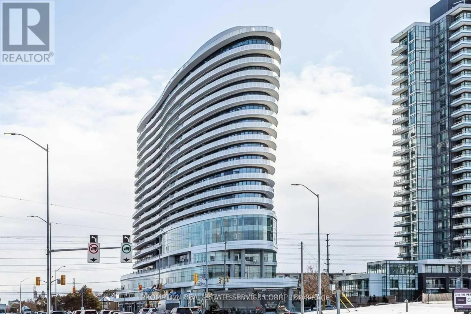 802 - 2520 EGLINTON AVENUE W
