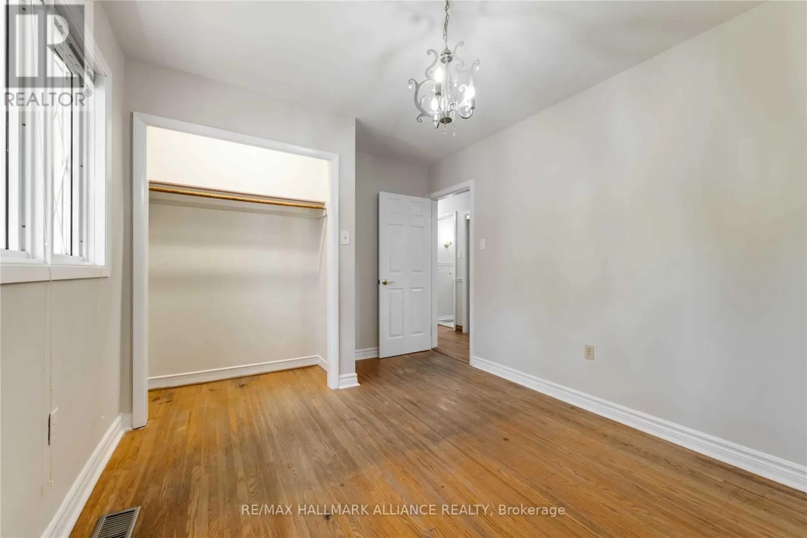 463 DRUMMOND ROAD