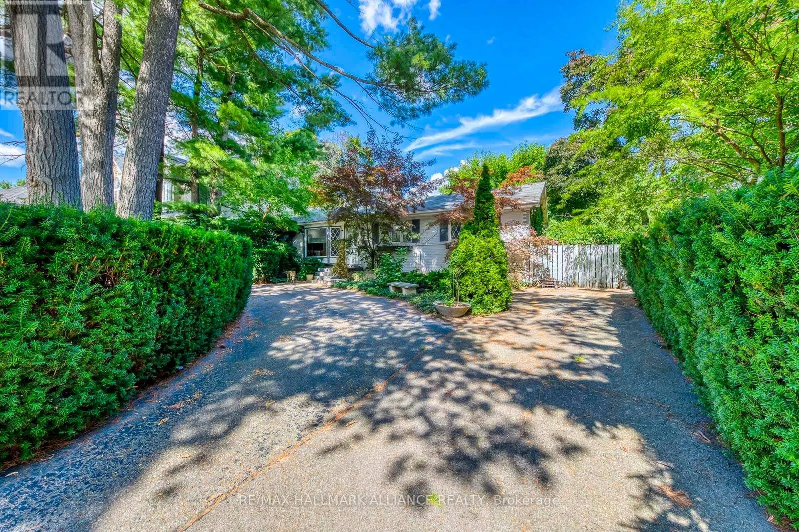 463 DRUMMOND ROAD