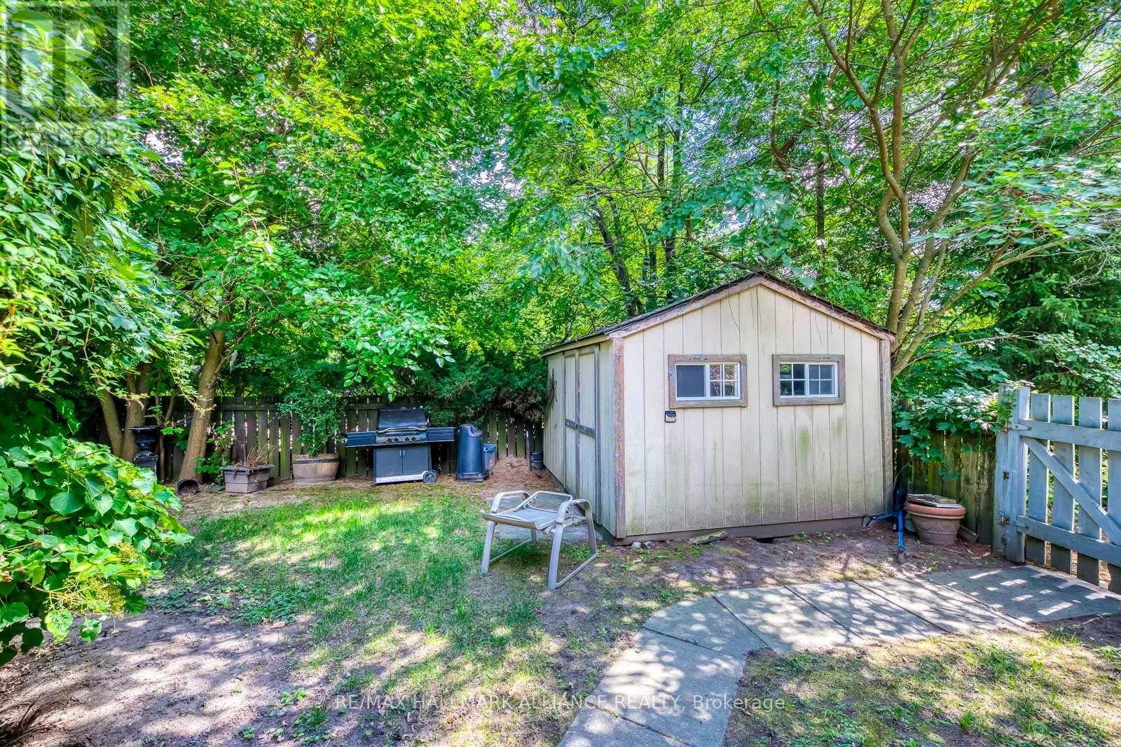 463 DRUMMOND ROAD