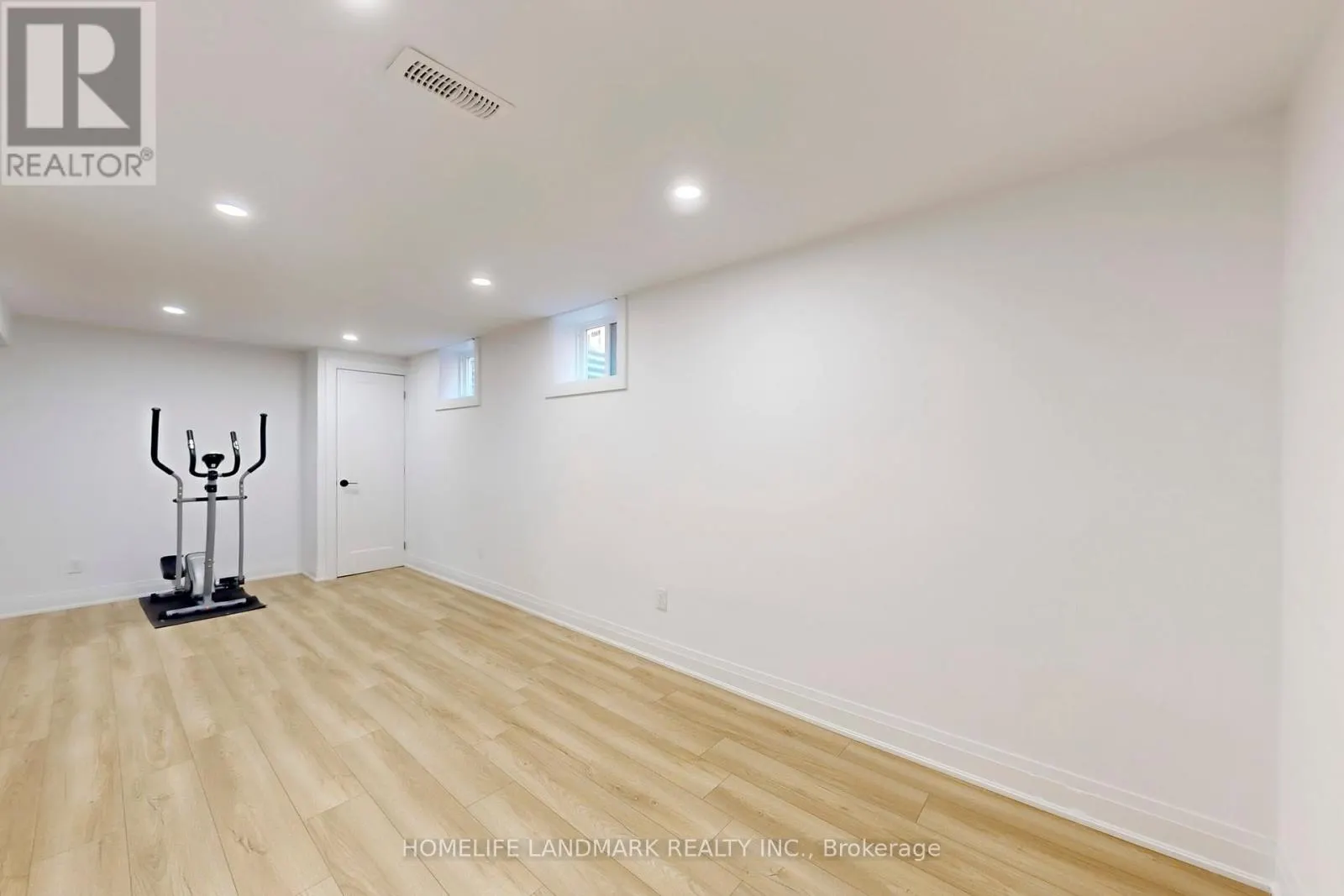 1354 KELLY ROAD