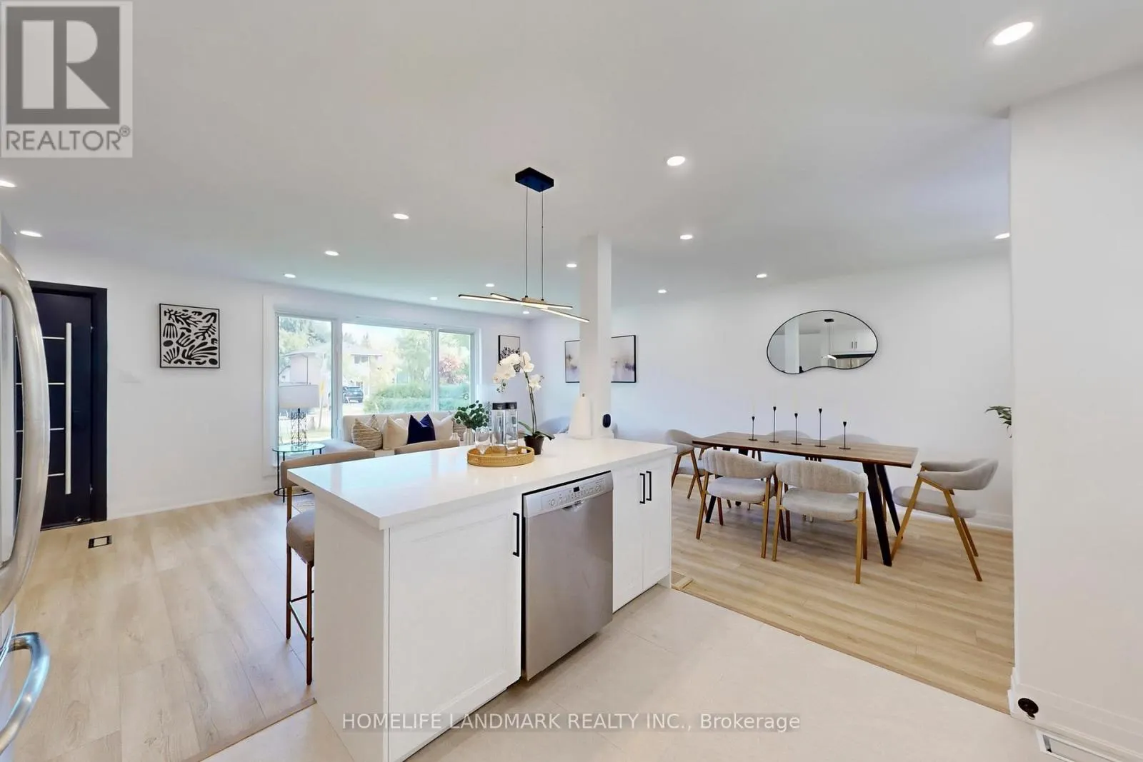 1354 KELLY ROAD