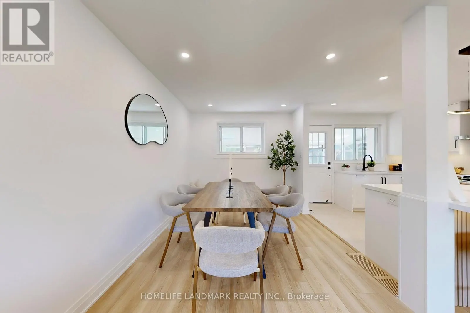 1354 KELLY ROAD