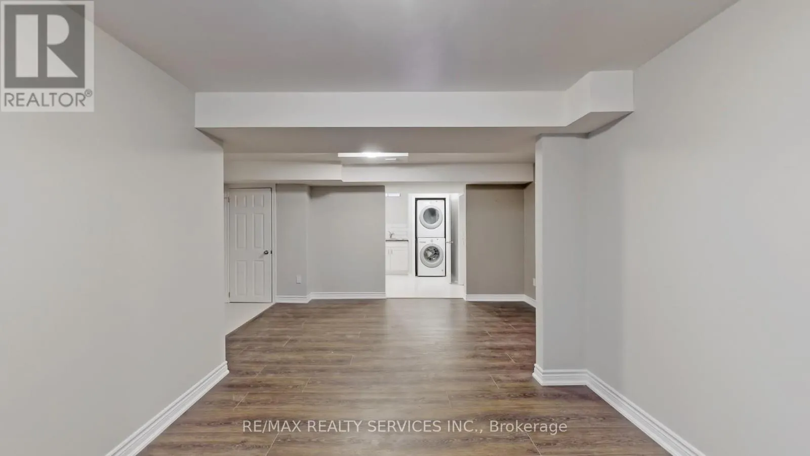 (LOWER) - 87 SPRUCELANDS AVENUE