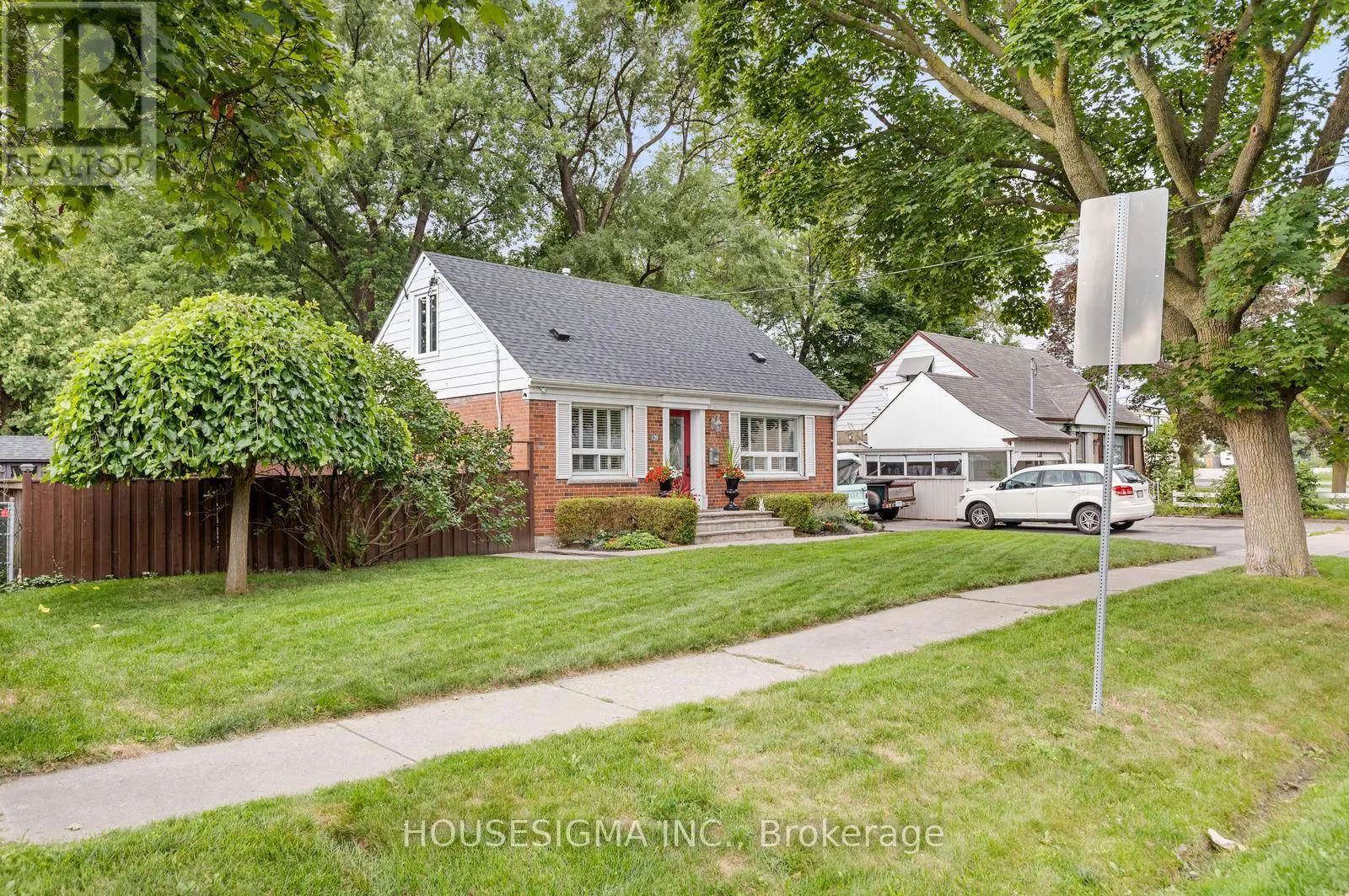 129 EDGECROFT ROAD