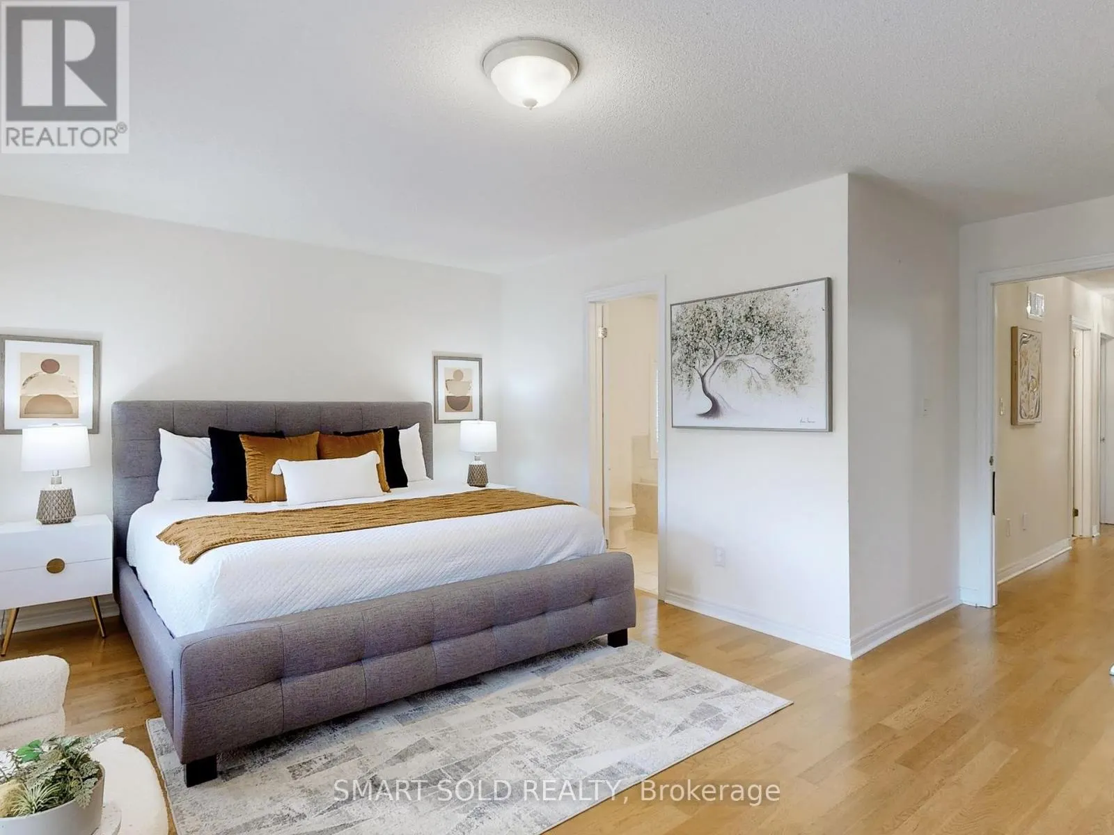 26 - 230 PAISLEY BOULEVARD W