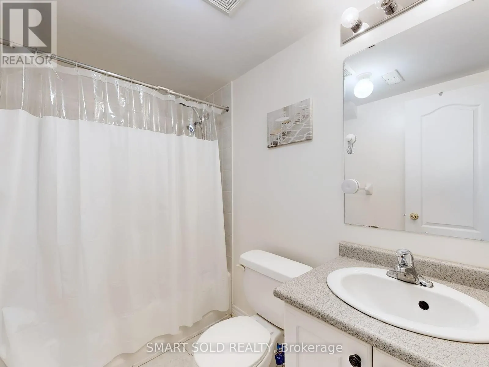 26 - 230 PAISLEY BOULEVARD W