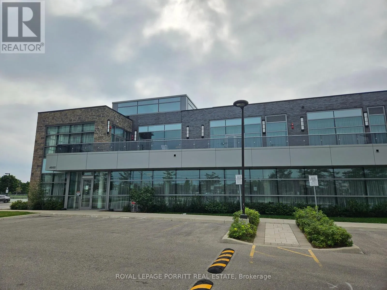 408 - 4633 GLEN ERIN DRIVE