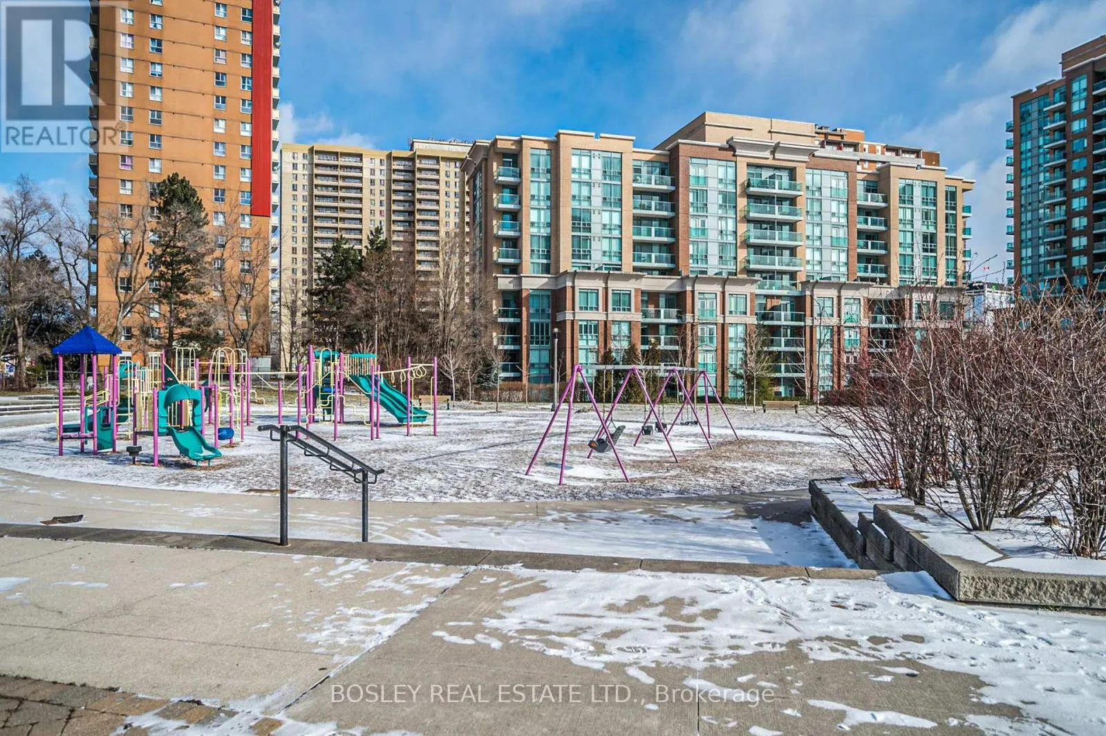 608 - 5101 DUNDAS STREET W