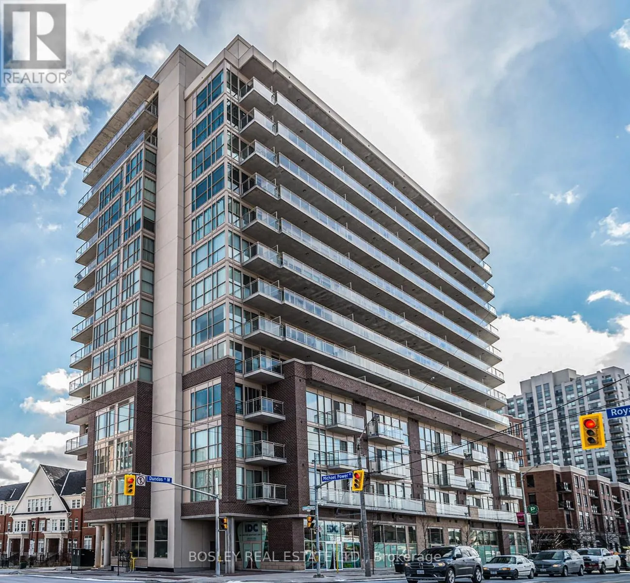 608 - 5101 DUNDAS STREET W