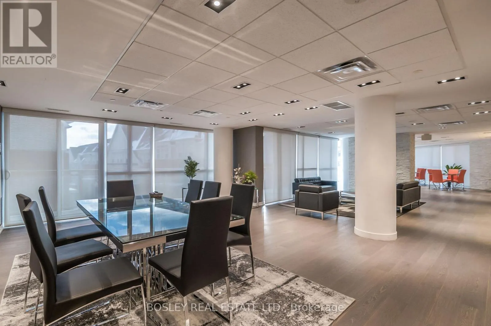 608 - 5101 DUNDAS STREET W