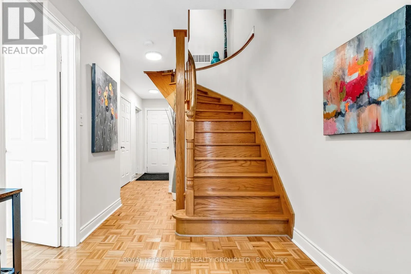 16 YACHTERS LANE