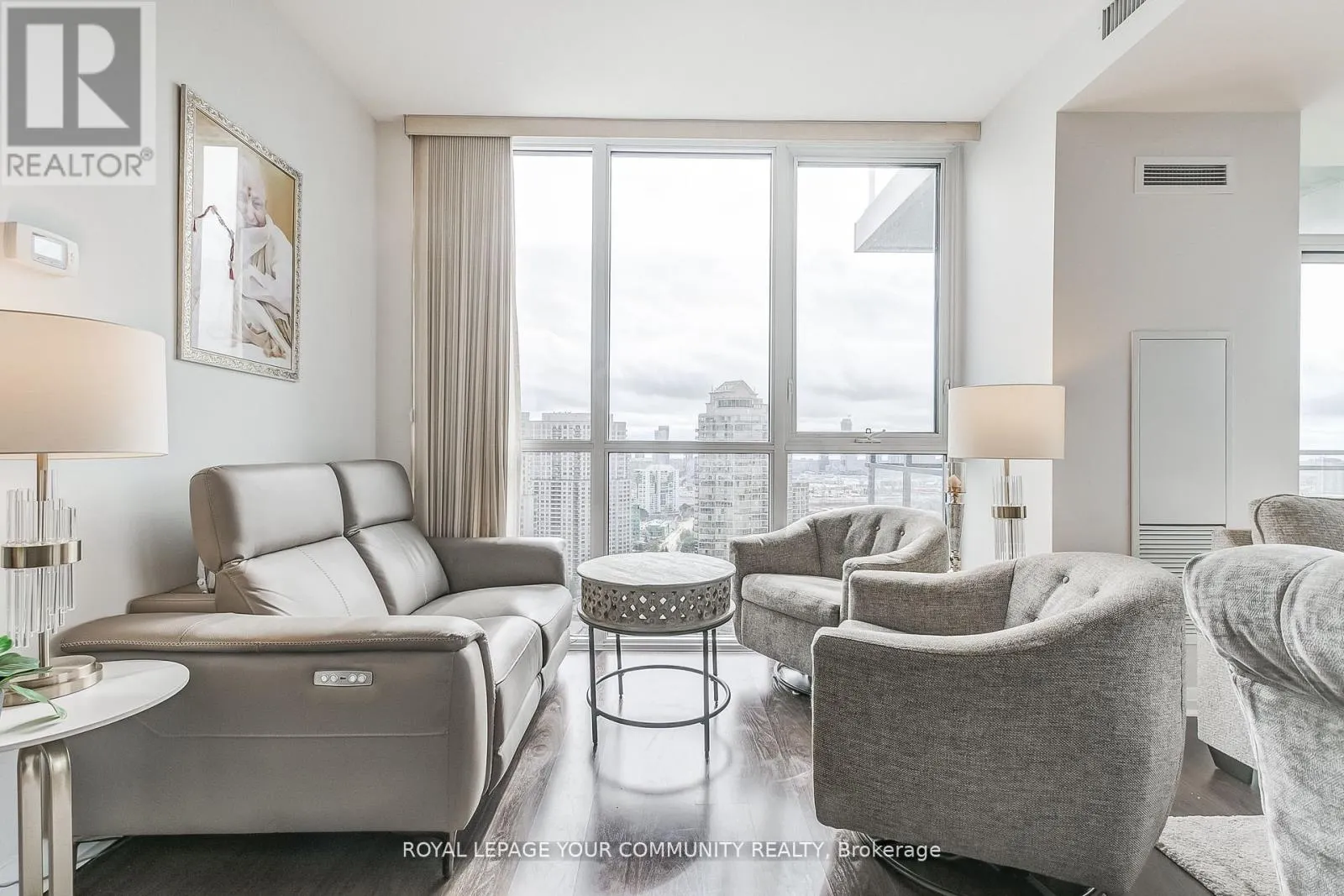2702 - 75 EGLINTON AVENUE W