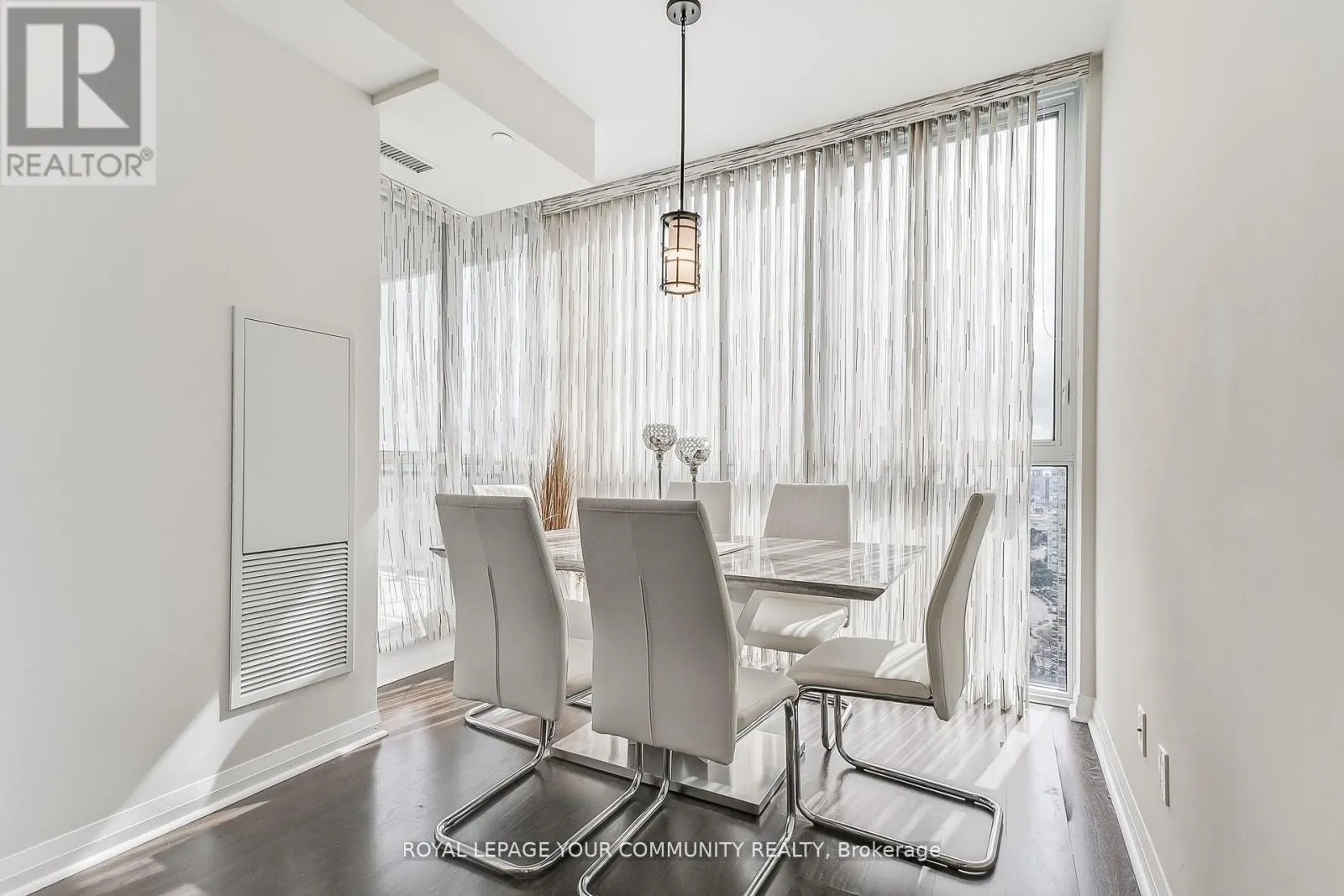 2702 - 75 EGLINTON AVENUE W