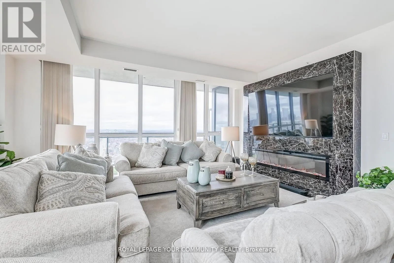 2702 - 75 EGLINTON AVENUE W